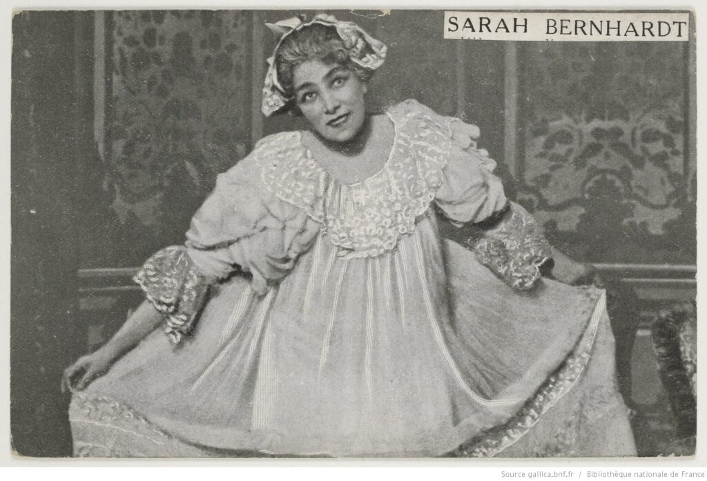 Sarah Bernhardt dans le rôle de Dorine. Source : BnF